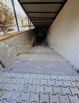 Merkezı Konumda Genıs Kullanıslı Depo