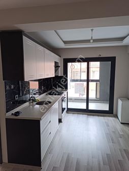 Bal Gayrimenkul-cüneytbeyde Temiz Balkonlu Asansörlü 1+1 Daire