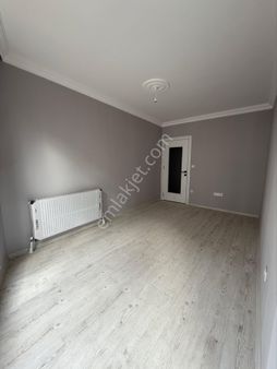 • Yatırıma Ve Oturuma Uygun Satılık 2+1 Daire