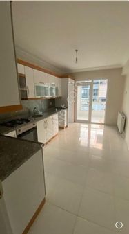 Bayrakçeken'den 3+1 Kiralık Alpağut Mah Ara Kat Ebeveyn Banyolu