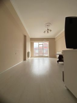 Bayrakçeken'den 3+1 Kiralık Dubleks Sağlık Mah Emniyet Müd Yanı