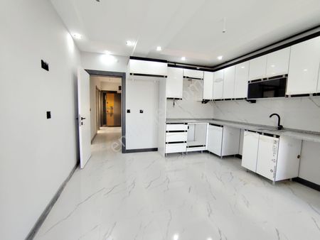 Fazelden Önü Açık 2+1 71 Evler Mh.ebeveyn B