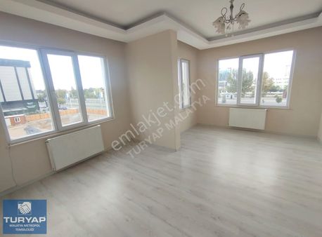 Turyap Metropol'den Eğitim Araştırma Karşısı Kiralık Daire