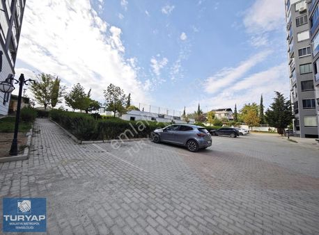 Turyap Metropol'den Manas Gazneliler Sitesinde 3+1 Kiralık Daire