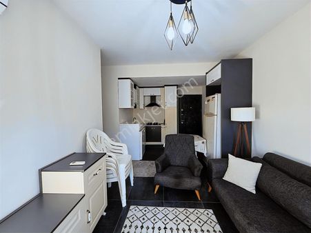 Yetkili Ofis-krediye Uygun Bahçeli Giriş Kat Eşyalı 1+1 Daire