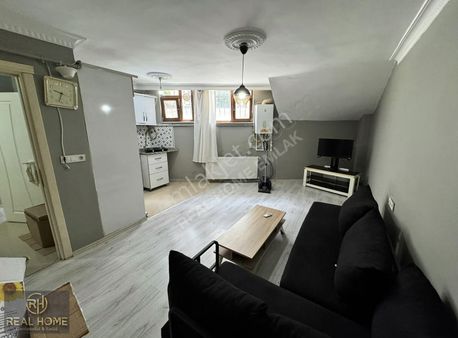 Real Home'dan Gültepe'de 1+1 Kiralık Eşyalı Bahçe Katı 65 M2