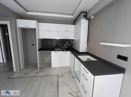 Betonyol Cadde Yanı 2+1 Yeni Binada Kiralık Daire