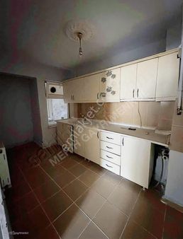 Merkezi Konumda Geniş 3+1 İçi Yapılı Satılık Daire