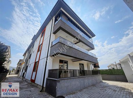 Remax Desıgn 'den Yazlık Ta Ebeveyn Banyolu Satılık Sıfır Daire