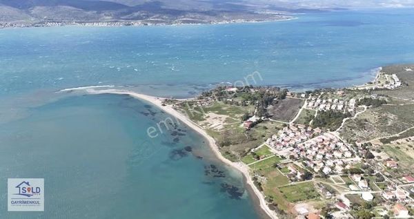Urla Özbek' Te Eşsiz Konumda Satılık Tarla