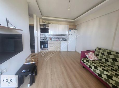 Havuzlu Site De 1+1 Eşyalı Satılık Daire