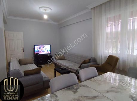 Uzman Dan Avcılar Denizköşkler Mh. 15 Yıllık Bina 3+1 Daire