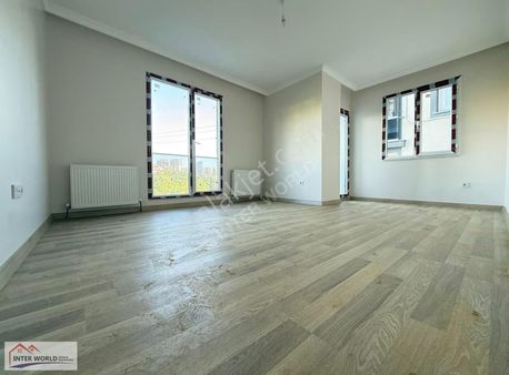 Süper Konumlu Metro Yakını Ara Kat Sıfır Ön Cephe 2+1 Satılık