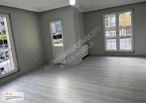 Akyaka Avm Karşısı 2+1 Geniş Mutfaklı Boş Satılık Daire