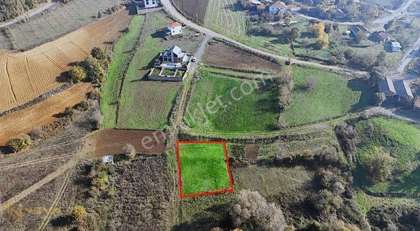 Sakarya Adapazarı Camili Mahallesi'de %25 İmarlı 891 M2 Arsa