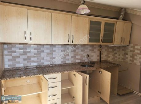 Mehmet Akifte 3+1 Çatı Katı Kiralık Daire