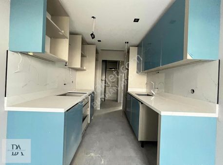 Site İçi Konsept Yapım_tramvay Okul Yakını Merkezi Konumda 2+1