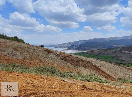 300 M2 Hobi Bahçesi Yatırıma Uygun Salda Manzaralı Parsel