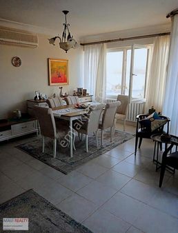 Güllük Merkezde Denize Sıfır Satılık..