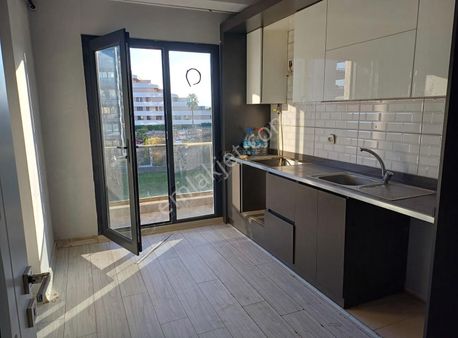 Doğru Gayrimenkulden İnönü Mahallesinde Havuz Cephe 3+1