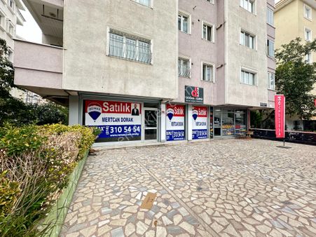 Remaxmertcandomak Küçükbakkalköy 165m² Satılık Dükkan + Depo