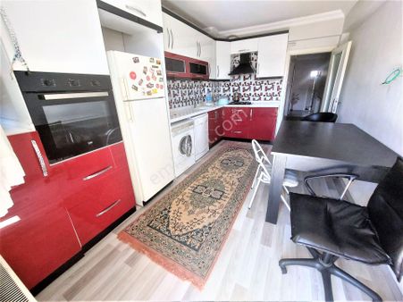 El/ya Dinkçiler Mah Nef Manzaralı Geniş Ayrı Mutfaklı Eşyalı 3+1