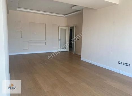 Viaport Venezia'da Şhr Mnz İki Banyolu Boş Kiralık 2+1 Daire
