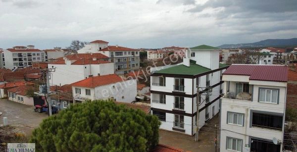 Gömeç Merkezde Türk Ev 16 Cam Balkon,doğalgazlı Mükemmel 2+1