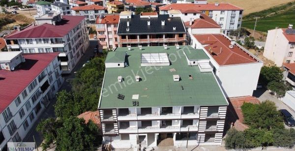 Projemiz Devam Ediyor Türk Evleri Gömeç Merkezde Kullanışlı 2+1 Geniş Daire