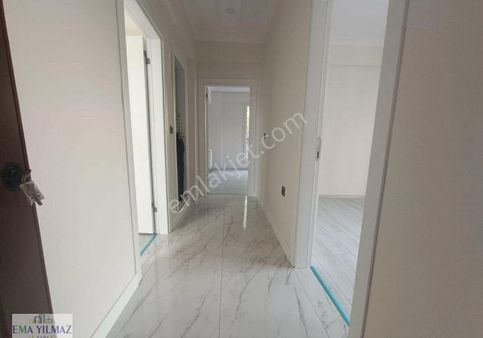 Türk Ev Otoban Üzerinde Deniz Manzaralı 4.kat Kullanışlı 2+1 Daire