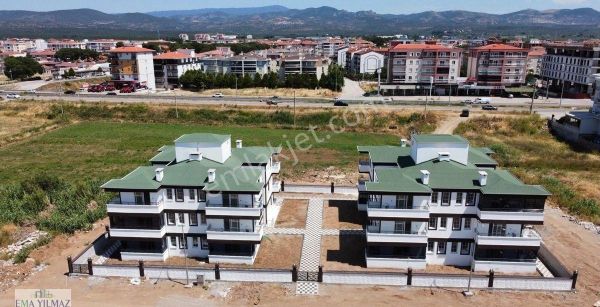 Gömeç Konak 7 Deniz Tarafı Ayrı Mutfak 67 M2 Mükemmel 1+1 Daire