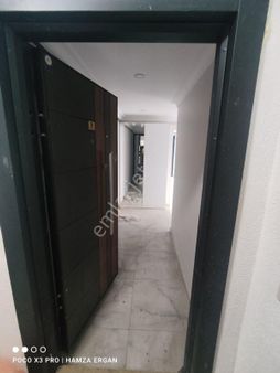 1.69 Krediyle Arnavutköy Haraççı Karlıbayır'da Lüks Sitede Satılık 2+1 Ara Kat Daire