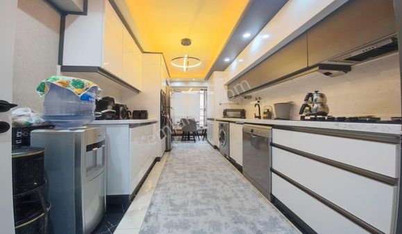 Kuşcağız Katta Lüks Yapılı Halit Fahri Ozansoy Okulu Yakını