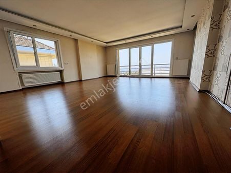 Beykent Vista 3 Resıdencede Kiralık 4+1 Deniz Manzaralı Daire