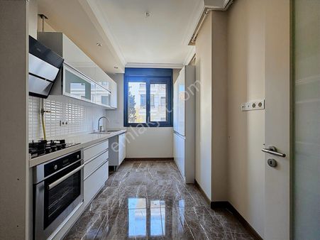 Yatırım'dan İdealtepe'de Koru'ya Komşu Ebeveyn B. 2.kat Ön 3+1