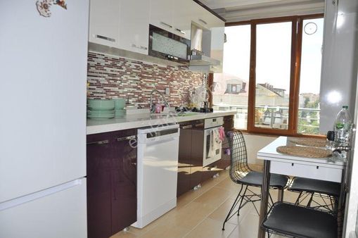 Lidya Emlak'tan 2+1 90m2 Merkezi Lokasyonda Satlık Daire