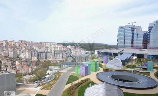 Ağaoğlu Maslak 1453 Sitesinde 3+1 Satılık Boş Daire L Balkonlu