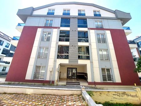 El/ya'dan Bahçelievler Mah. Kapalı Otopark Yüksek Giriş 2+1