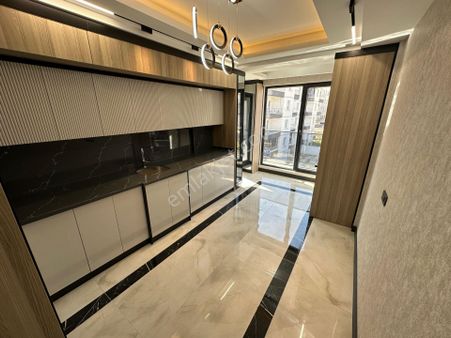 Özçelikler 'den Bölgenin En Uygun En Geniş En İyi 3+1 Dairesi