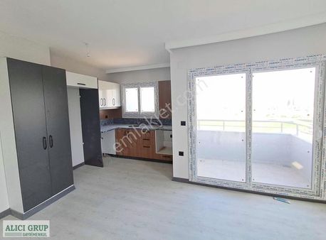 #stad Yakını Hasarsız Kat Mülkiyetli Satılık 2+1 Açık M Daire