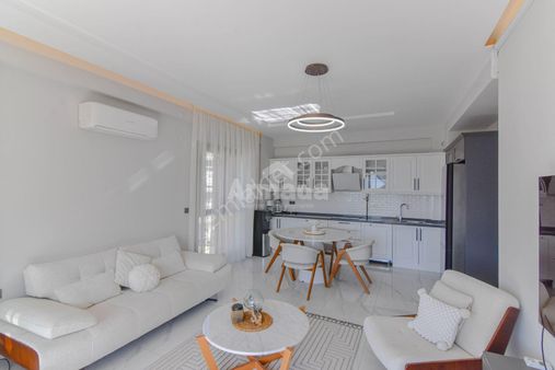 Kuşadası Değirmendere Mh'de Deniz Manzaralı 2+1 Daire