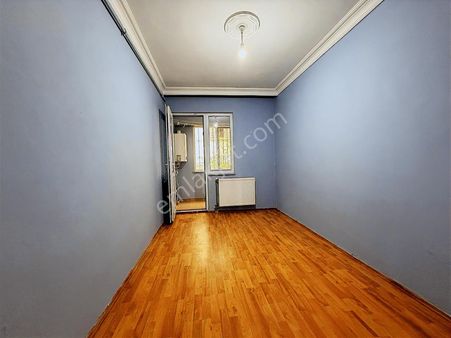 Kıraç Şehitler Mah'de Balkonlu Yeni Boyalı Temiz Yüksek Giriş !!