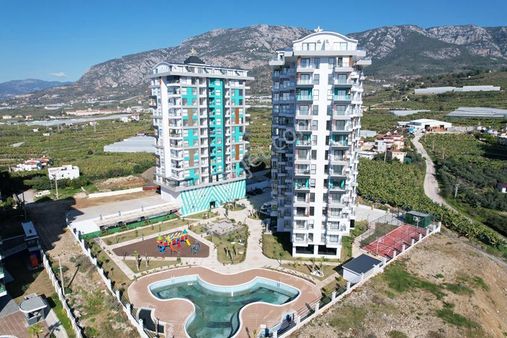 Alanya Mahmutlar State Of Art Res.'te 6. Kat Manzaralı 1+1 Daire