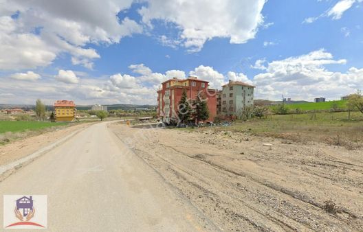 Pursaklr Saray 'da Cadde Cepheli Köşe Başı Okul Yanı Süper Arsa