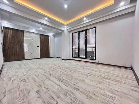 Az-er Yapıdan Vatan Mahallesinde Ön Cephe Satılık 2+1 Daire!