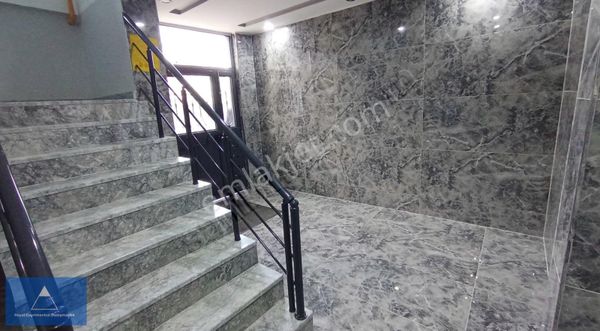 Yunus Çelebi Den Esenevlerde Tranvaya 5 Dk Mesafede 2+1