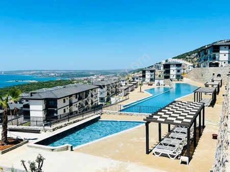 Akbükte Satılık 2+1 Geniş Bahçeli Daire