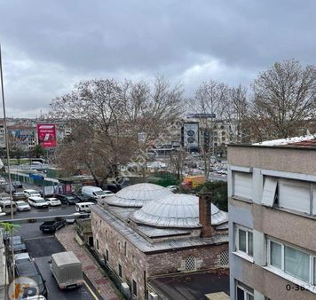 Fatih Vatan Caddesine Cepheli Harika Lokasyonda Satılık Daire