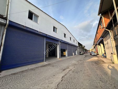 İzmir Bergama Fevzipaşa Mah 1.600 M2 Kapalı Alanı Olan Depo