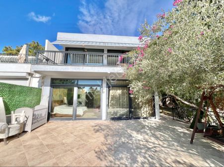 Bodrum Oasis Üstü Site İçinde 6+1 Kiralık Villa